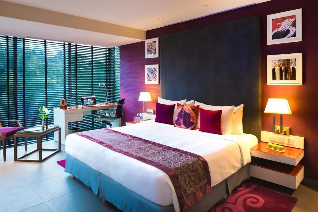 Deluxe Double room (full double bed)
