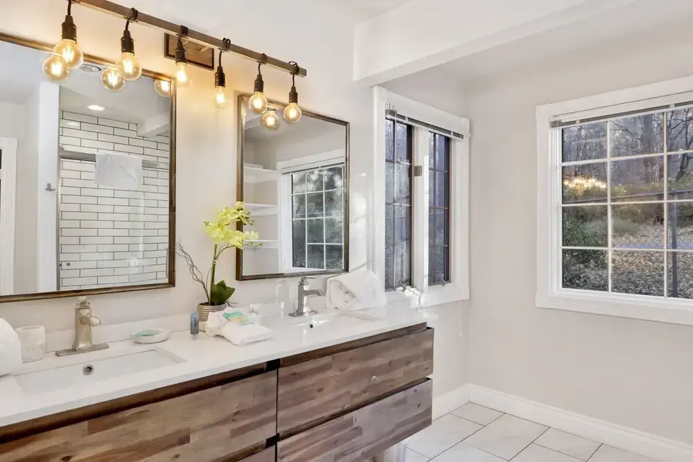 1904 - Splash Mountain 4 Bedroom Home by RedAwning