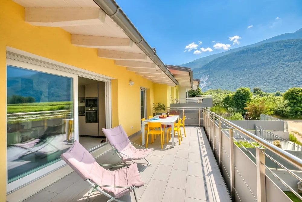 Family Apartment with balcony