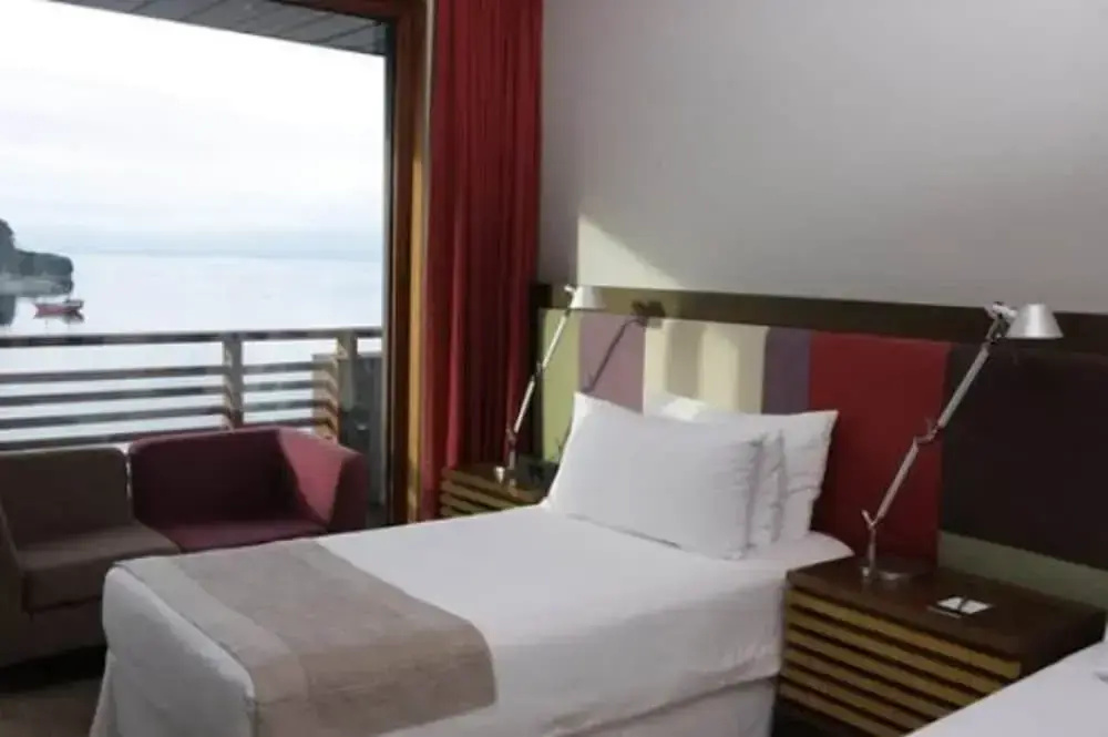 Balcony & Terrace