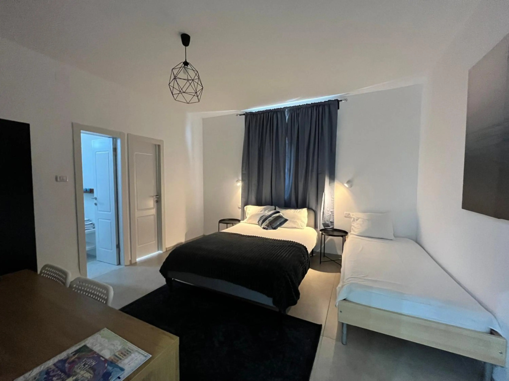 Eden Hotel — 2