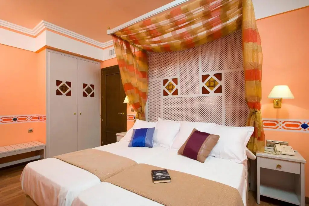 Suites Gran Via 44 Apartahotel - Chambres