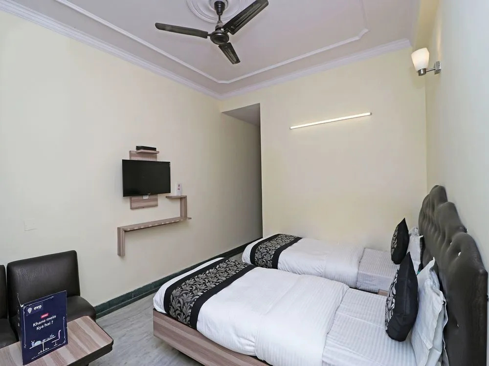 OYO 12419 Hotel Silver Shine - Général