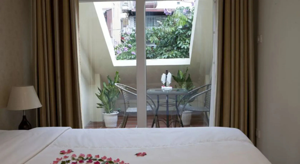 Balcony & Terrace