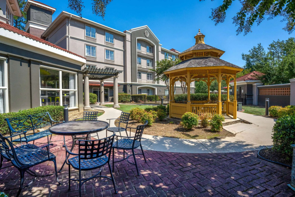 La Quinta Inn & Suites by Wyndham Birmingham Hoover - 3