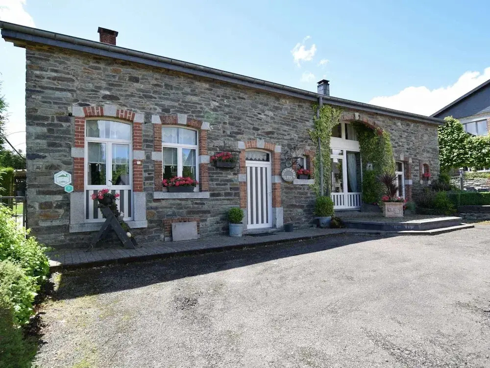 Villa With Guest House & Sauna