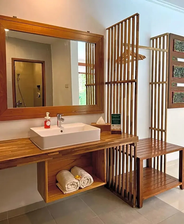 Standard Double room with pool view (full double bed)