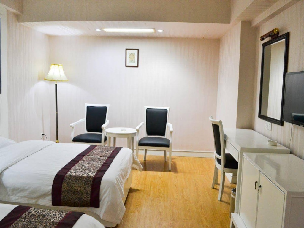 Fangyang Hotel