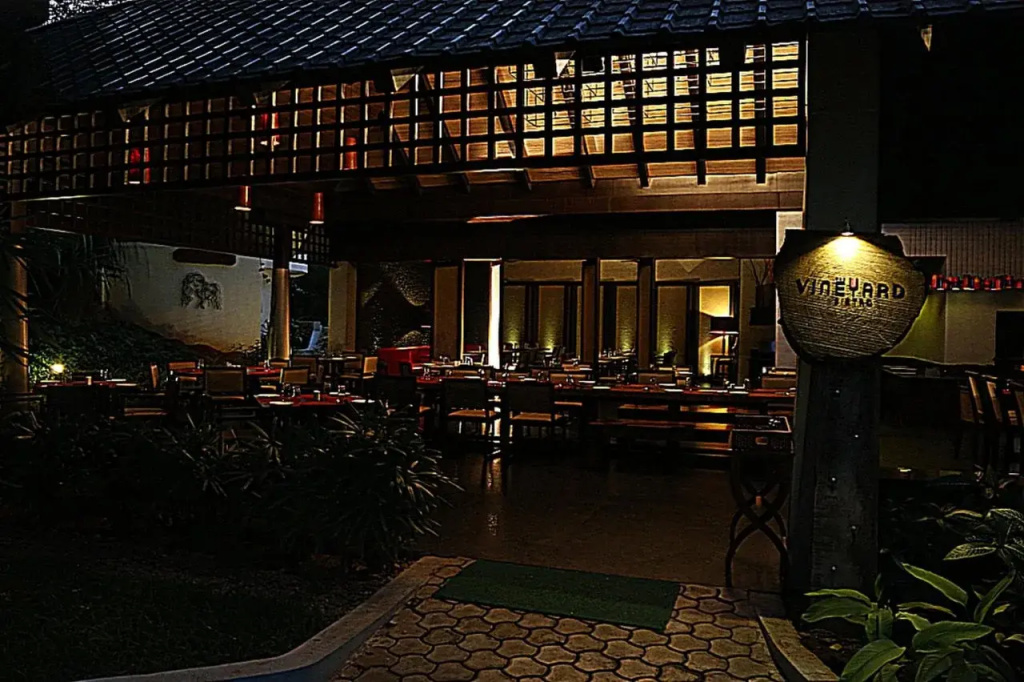 Food & Beverage
