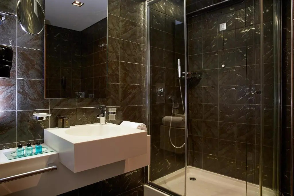 Lucy Hotel - Chambres