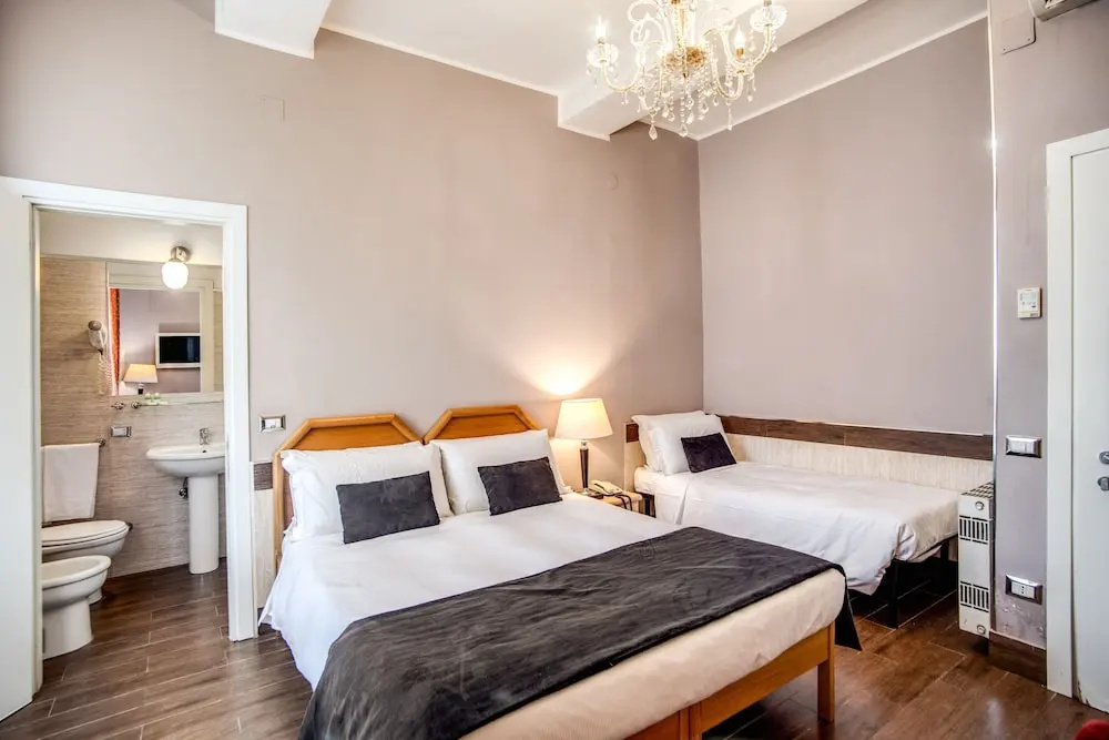 Triple room