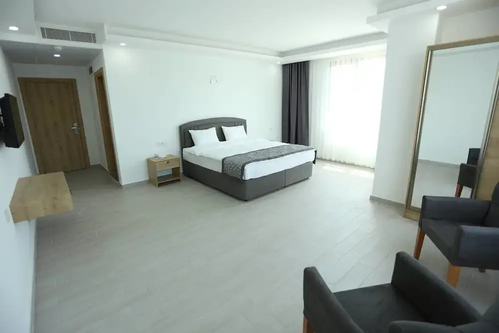 Standard Quadruple Family room with balcony and with sea view
