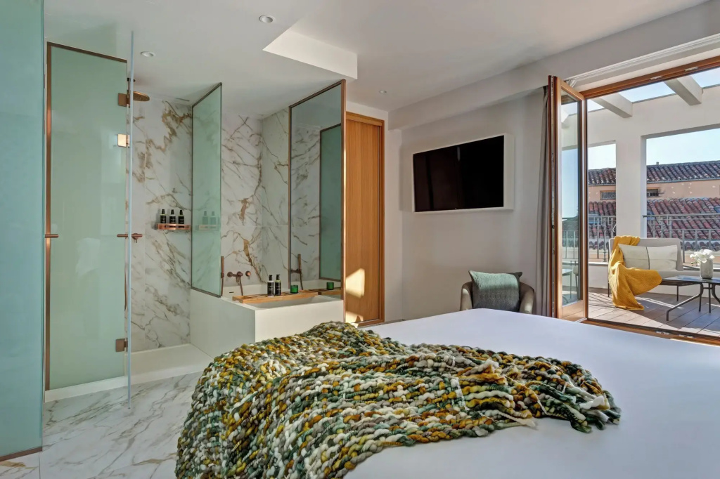 Hotel photo 9