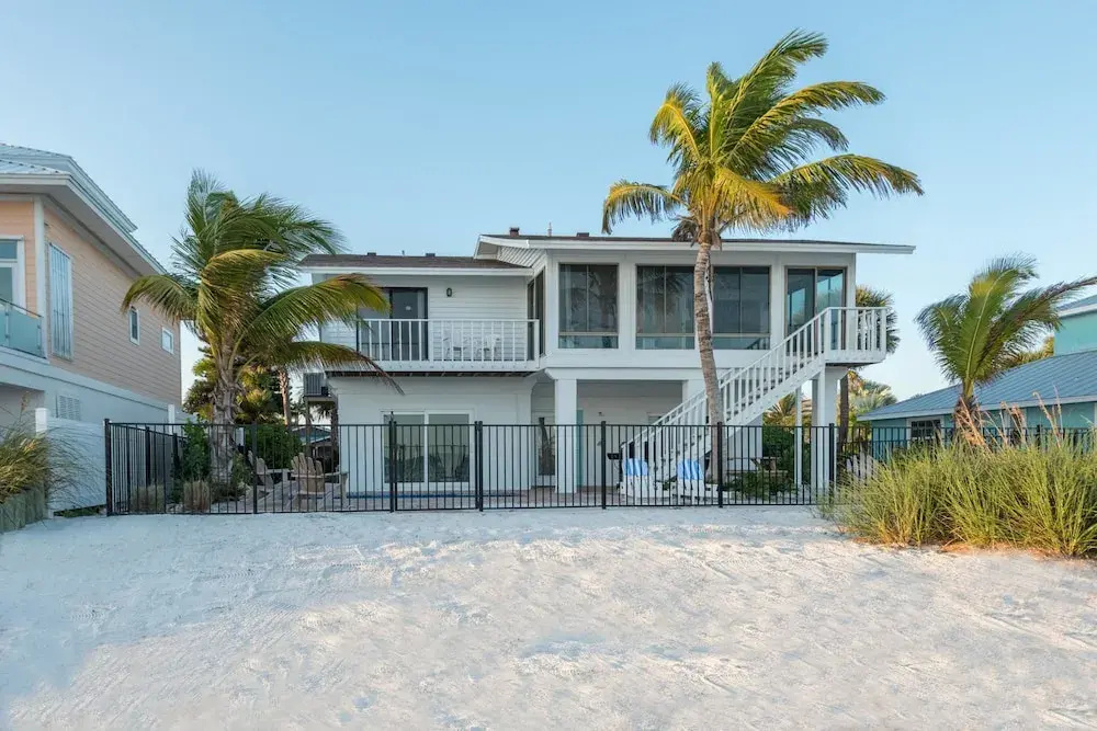 Casa on the Beach Apartment 3