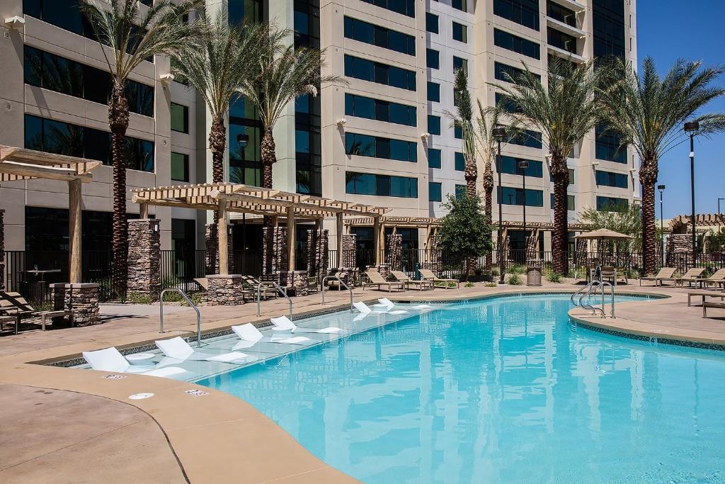The Berkley Las Vegas Room Type - Suite with Pool View