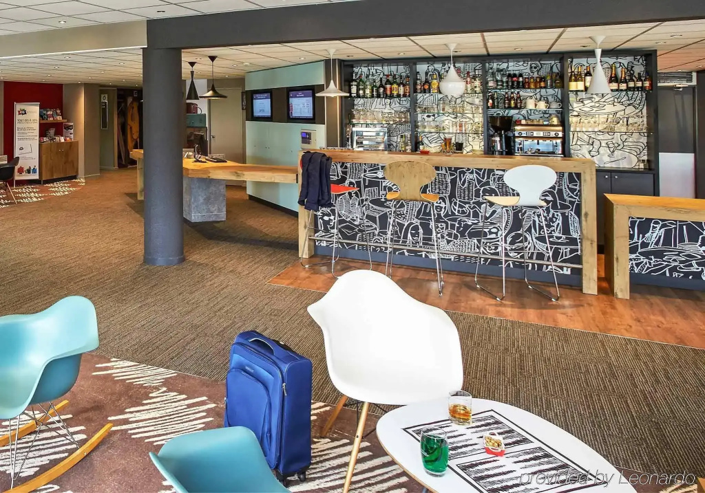 ibis Auray - Général