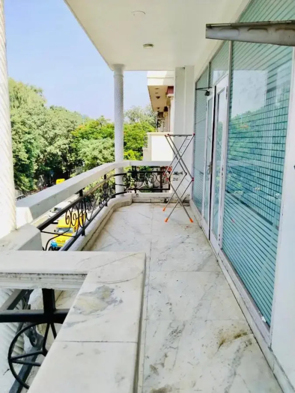 2bhk Fortune Home,E28 2a Saket Near Max Hospital,Pvr