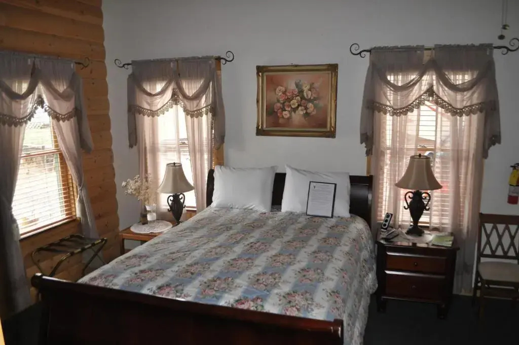 Elkwood Manor Bed & Breakfast - Chambres