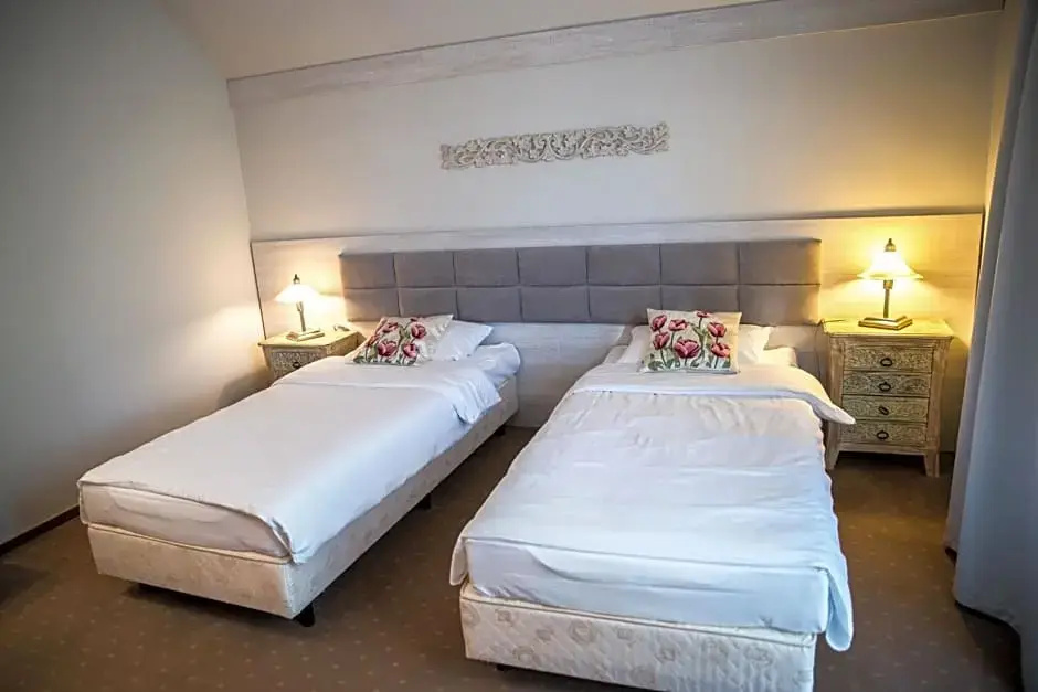 Hotel Legnicki & Restauracja - Général