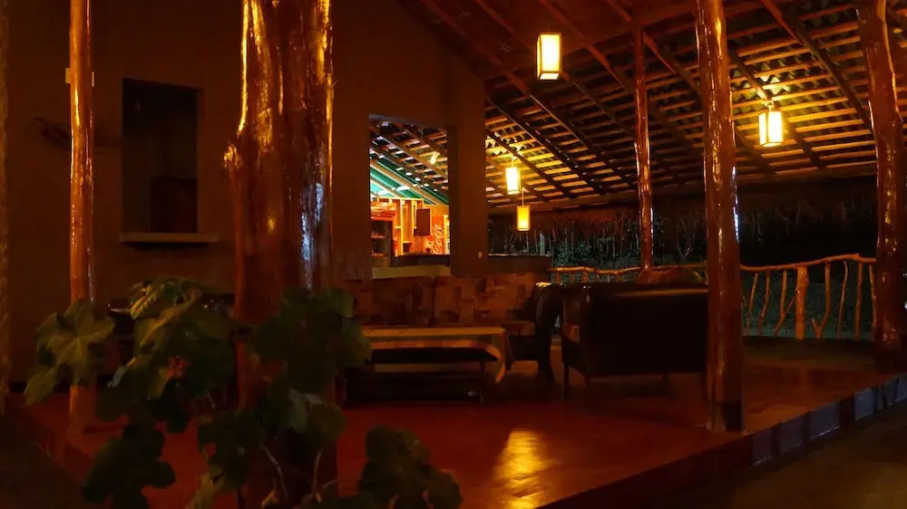 Lobby & Reception