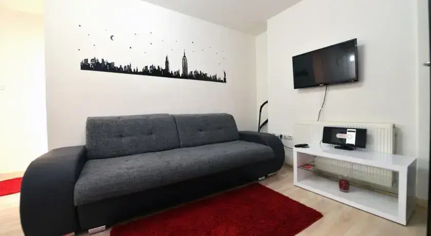 Quatric Apartments