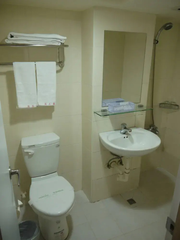 Economy room
