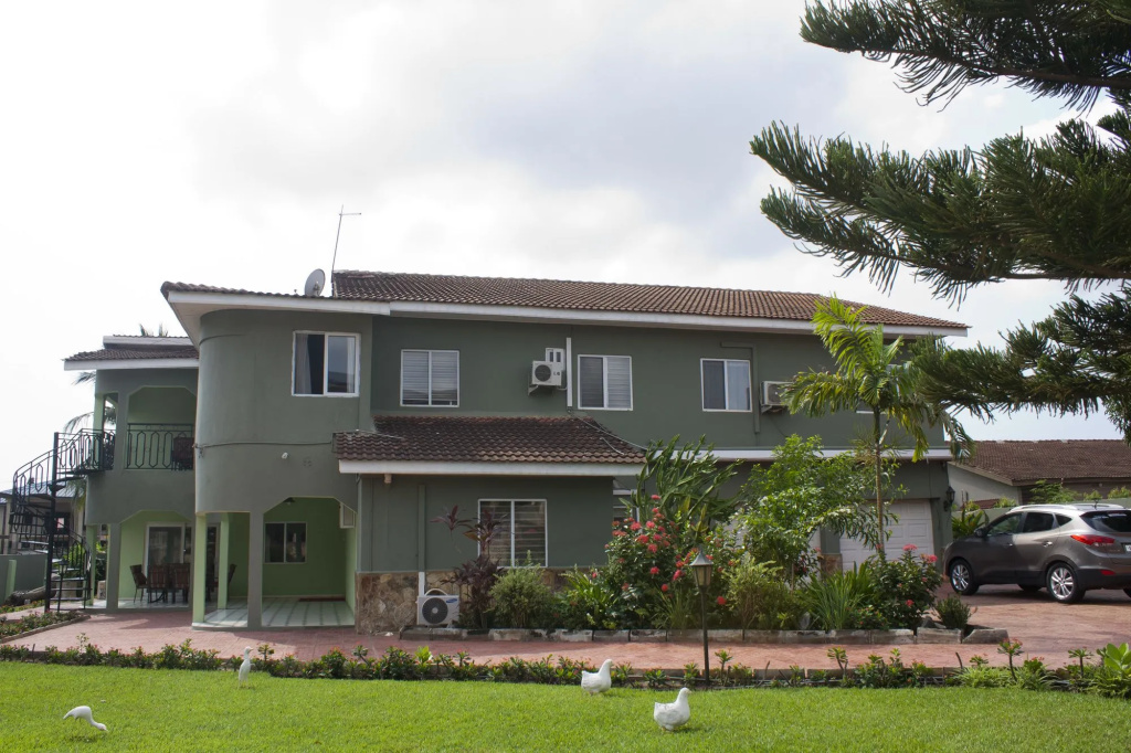 Quest Lodge