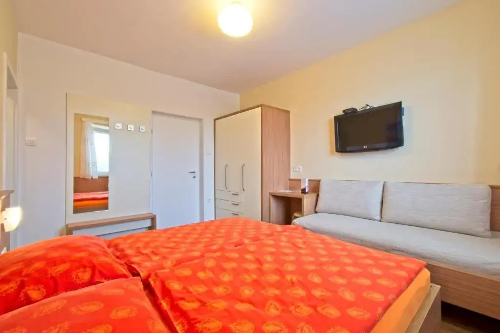 Guesthouse Opara - Chambres
