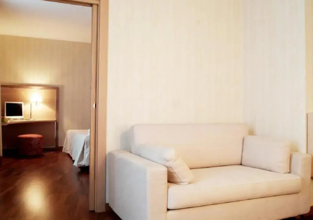 Poli Hotel - Chambres