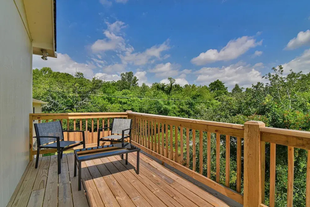 Aiken Rd - 6 BR - hot tub and game room