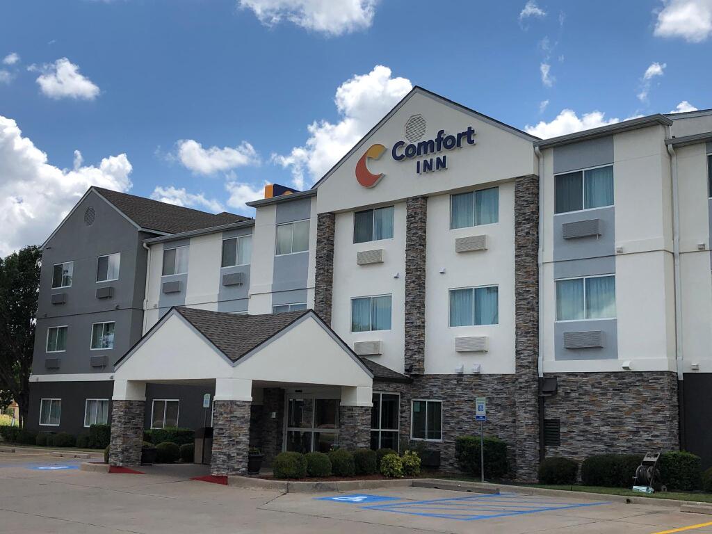 Comfort Inn Wichita Falls Near University image