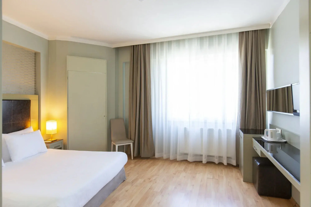 Отель Hotellino в Стамбуле