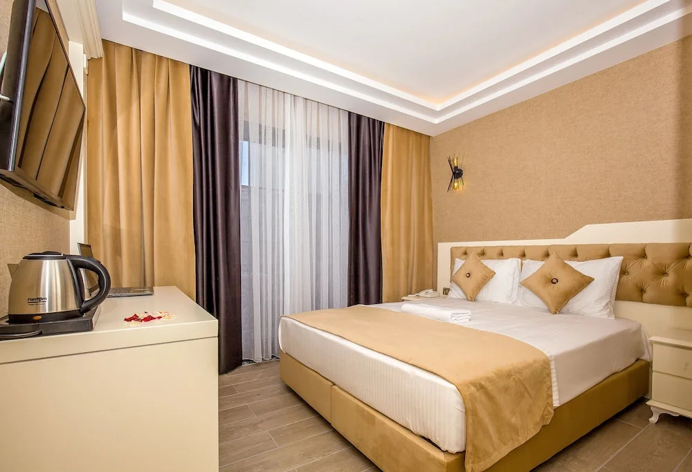 Economy Double room with balcony (full double bed)