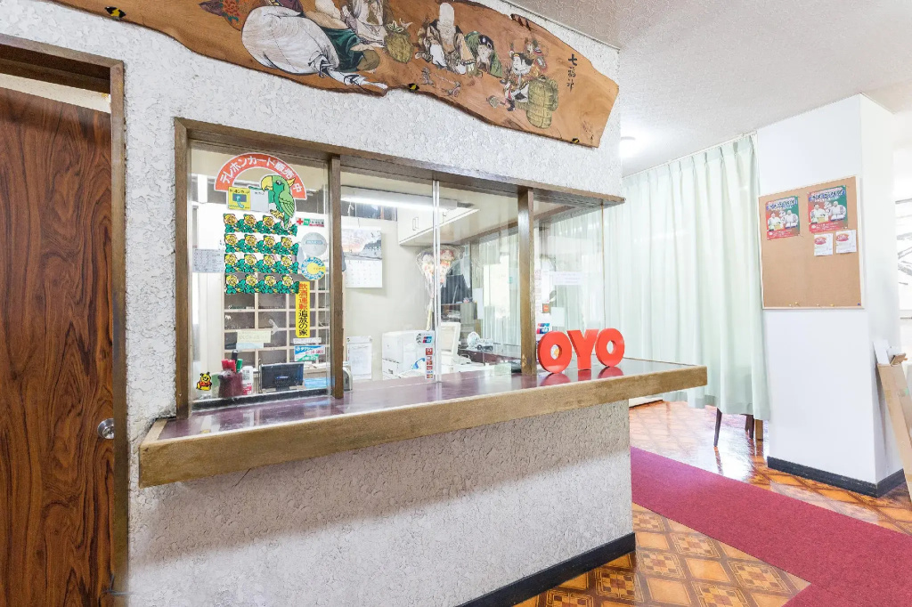 Lobby & Reception