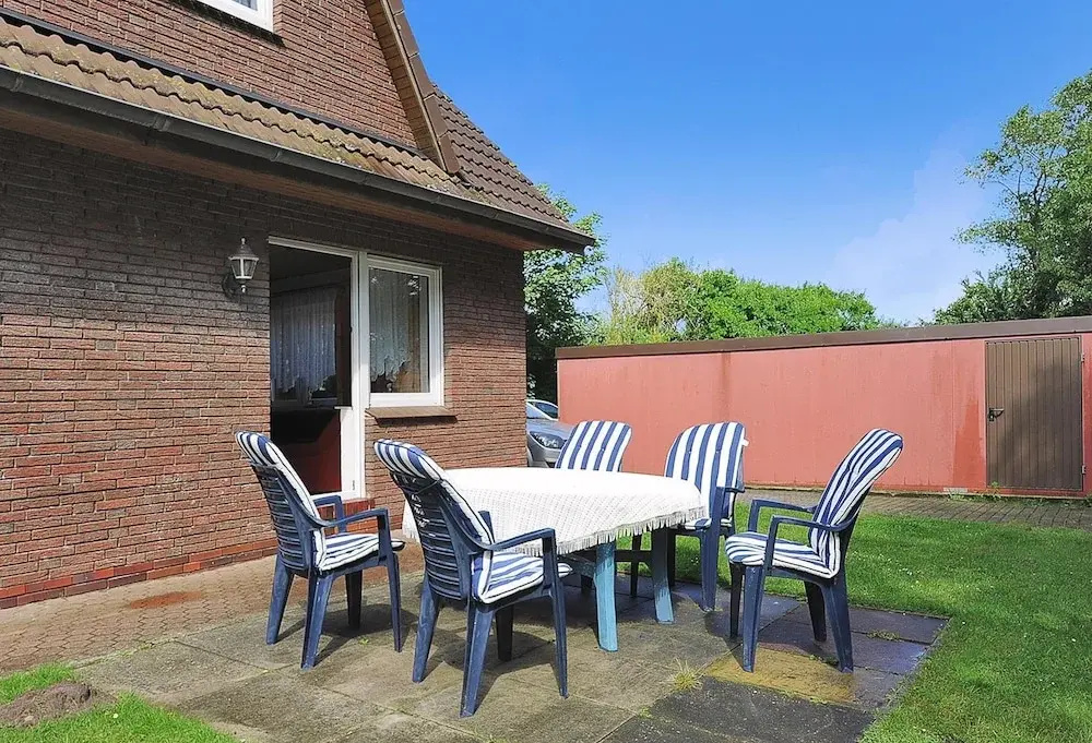 Geraumige Ferienwohnung mit Terrasse in Bensersiel