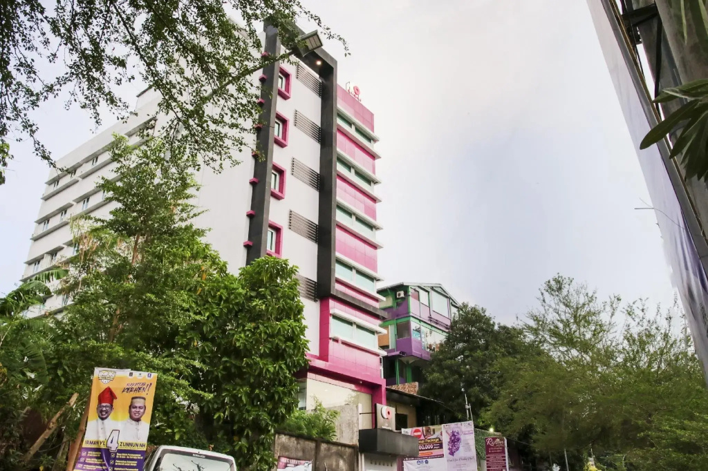 OYO 454 Raising Hotel