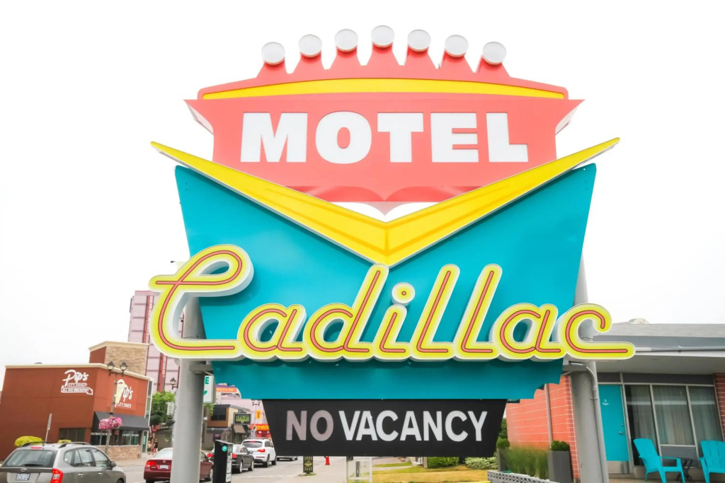 Cadillac Motel