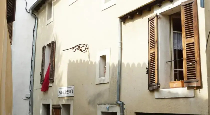 La Cachette