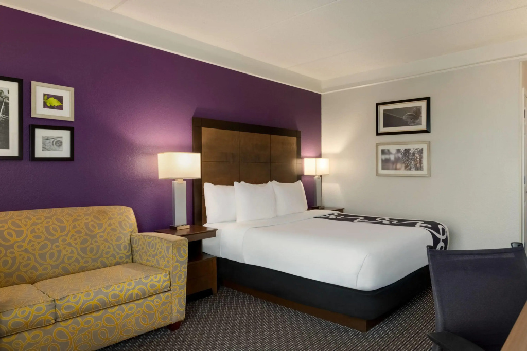 La Quinta Inn & Suites by Wyndham Arlington North 6 Flags Dr - Général