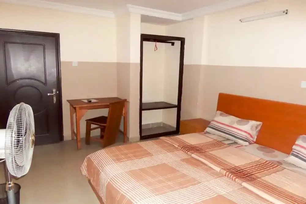 Wonder King Hotel - Chambres