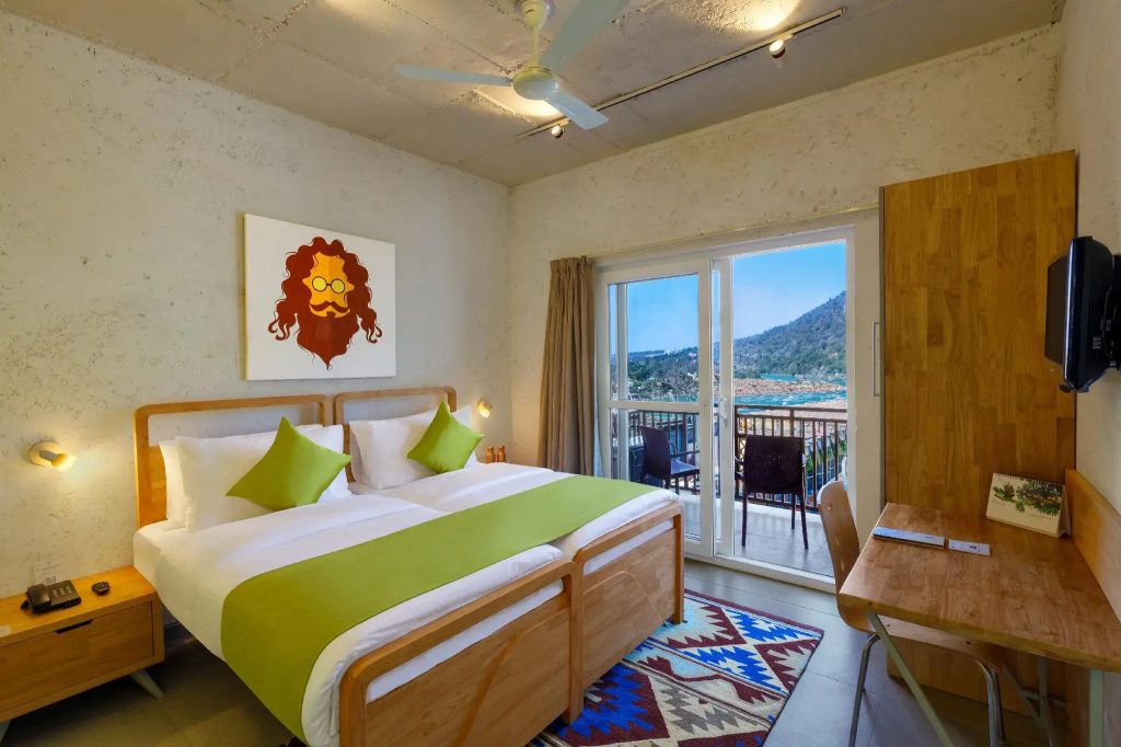 Deluxe room with river view