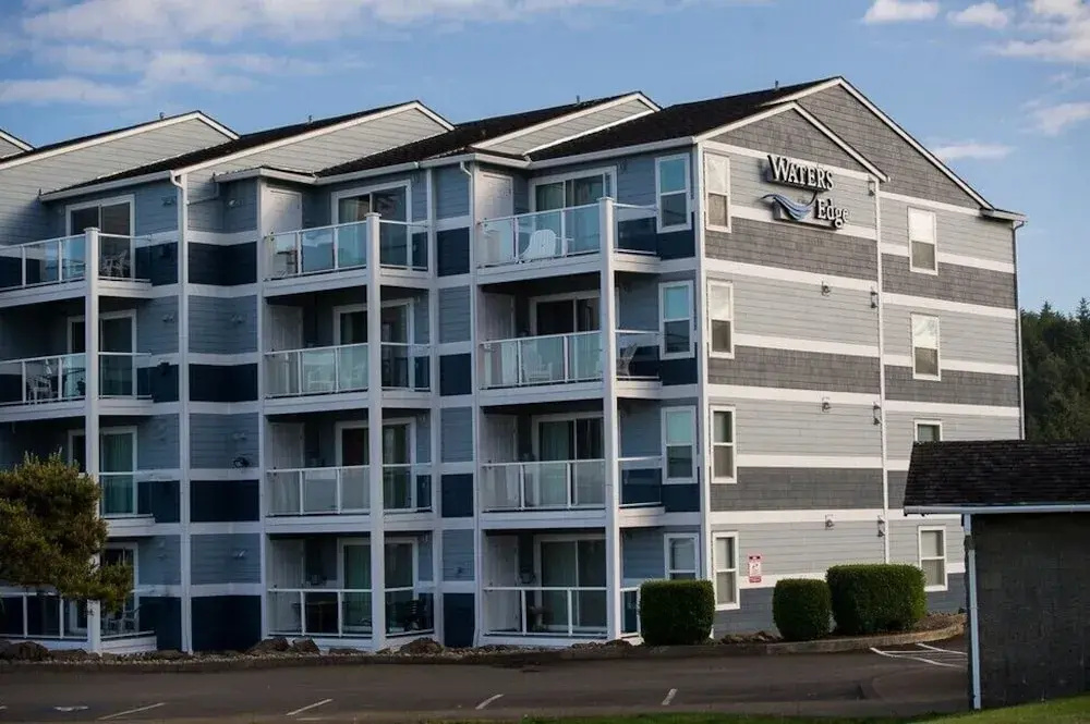 Waters Edge 111