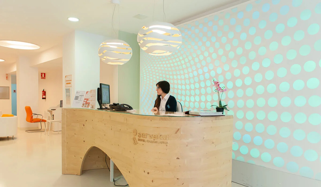 Lobby & Reception