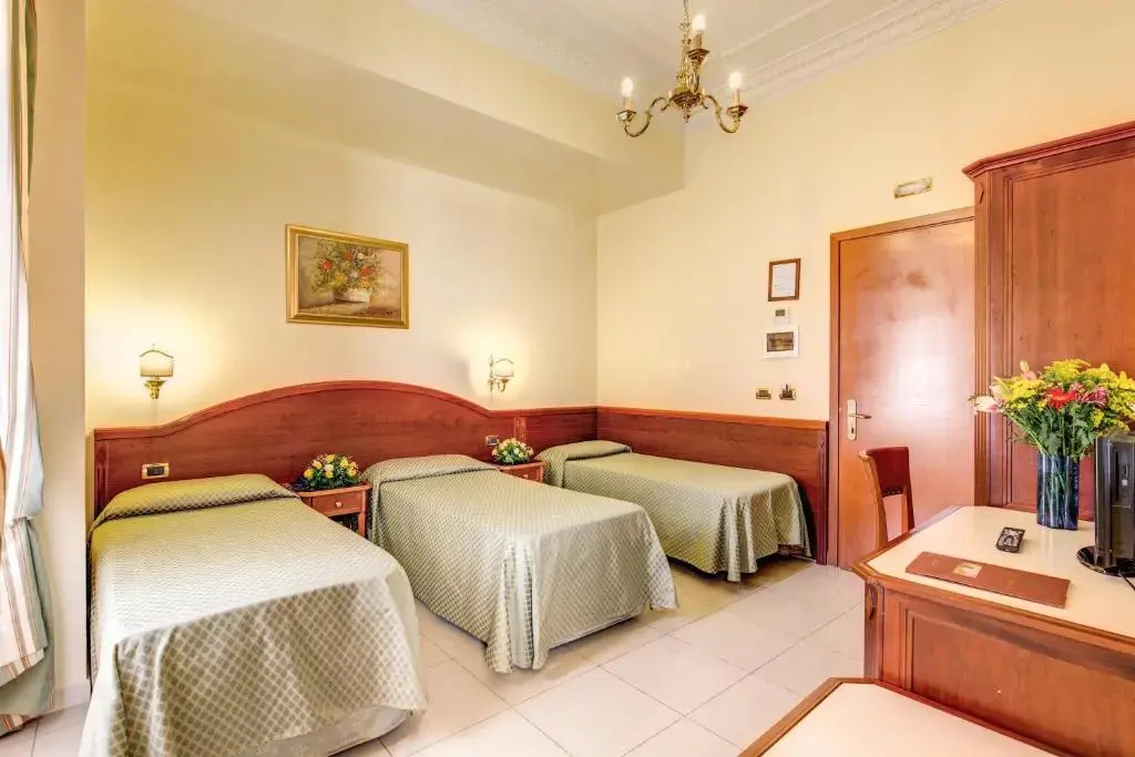 Triple room