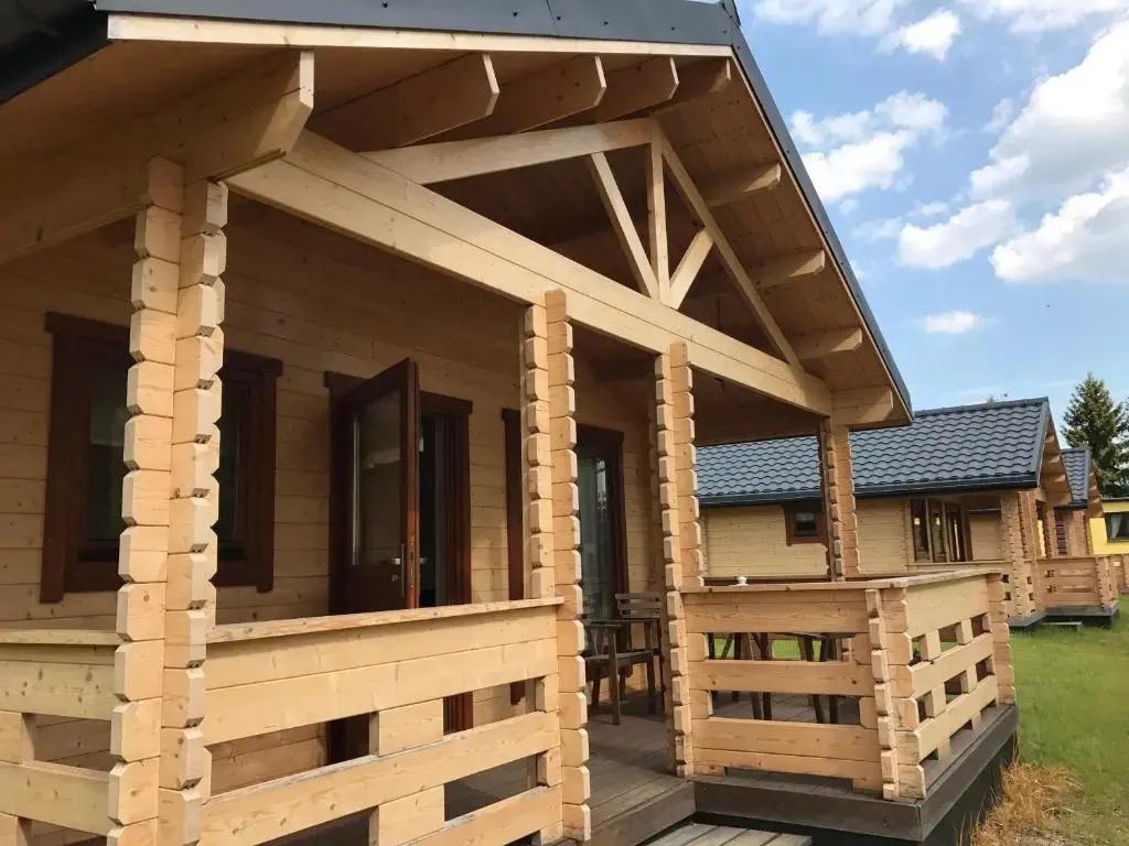 2 Bedrooms Chalet