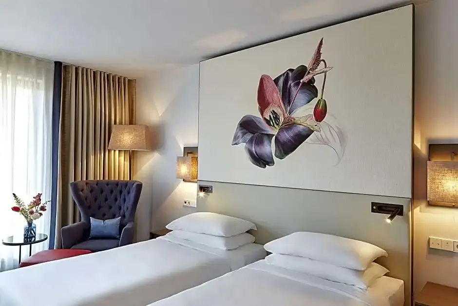 Double Club room (twin beds)