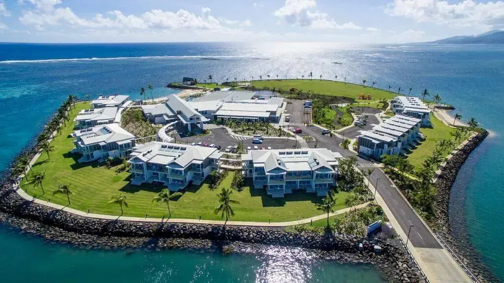 Beach & Waterfront