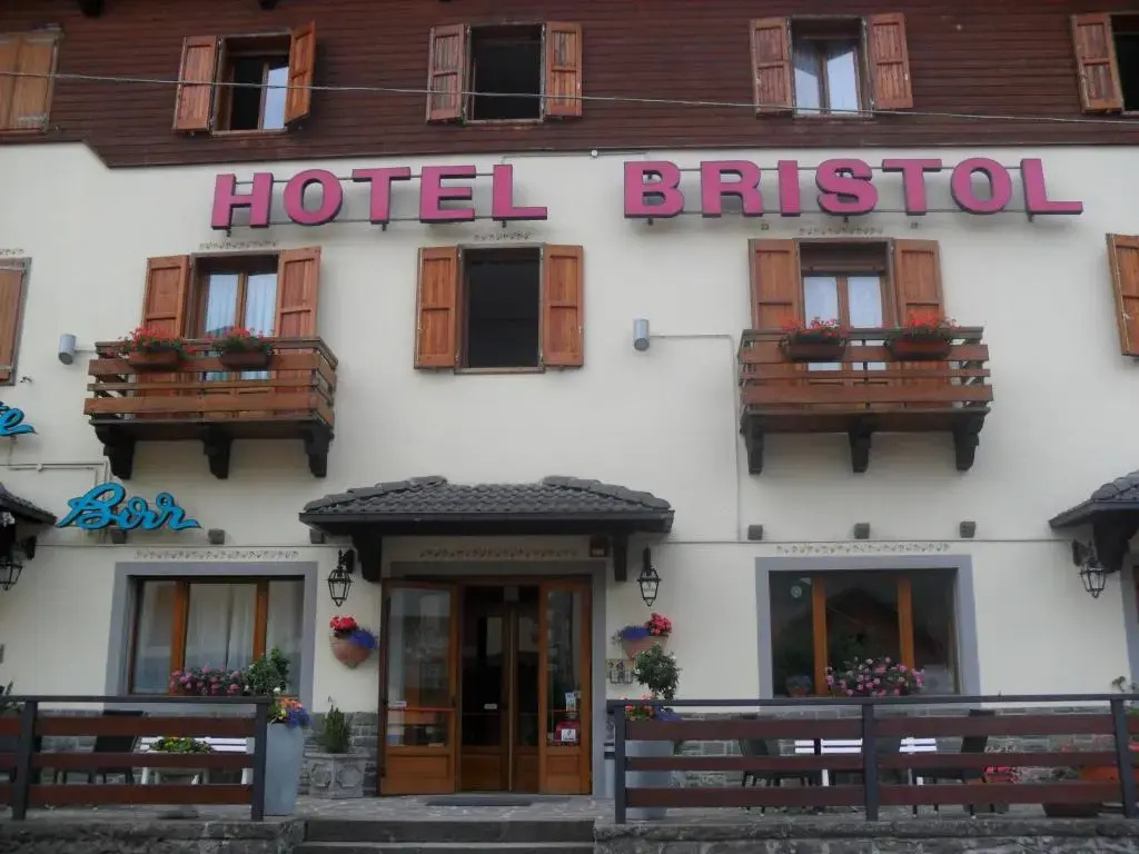 Hotel Bristol