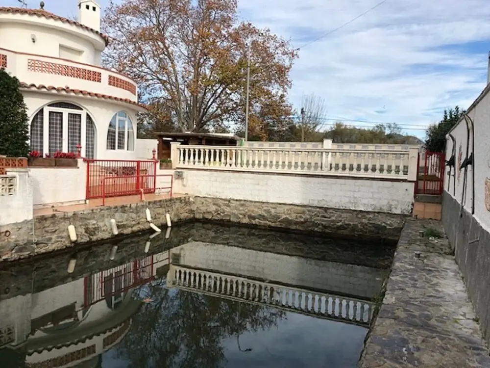 354-casa al Canal,amarres, Piscina