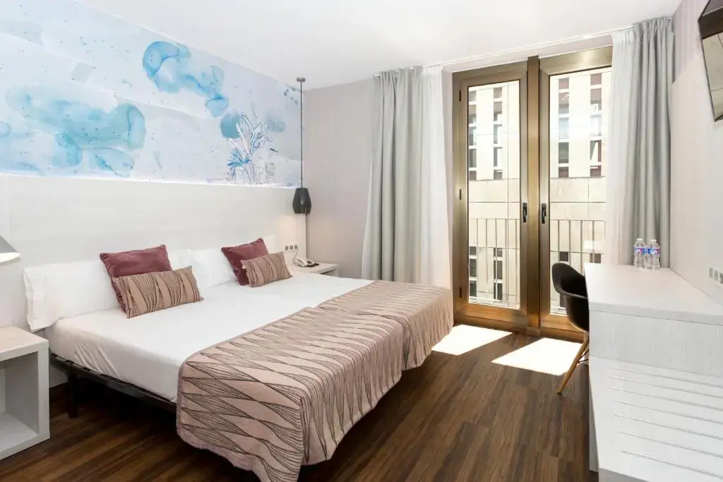 Superior Double room with balcony (full double bed)